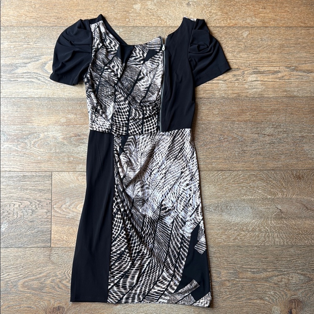 Flattering Black and Cream Patterned Dress Size 4 Max & Cleo
